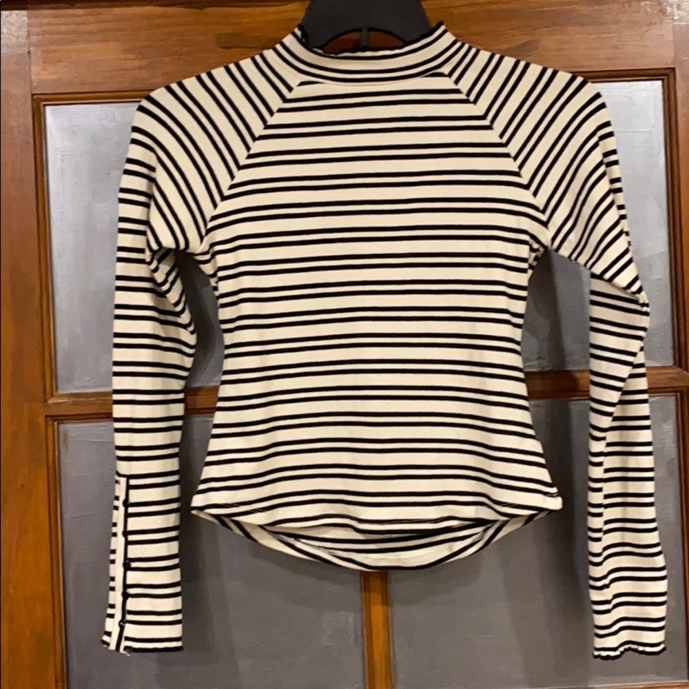 Striped Open-Back Top - Picture 3 of 6